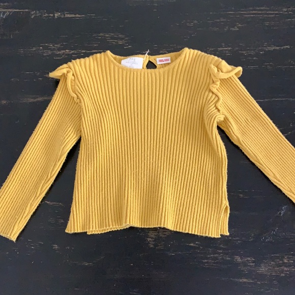 Zara Other - Zara yellow knit top